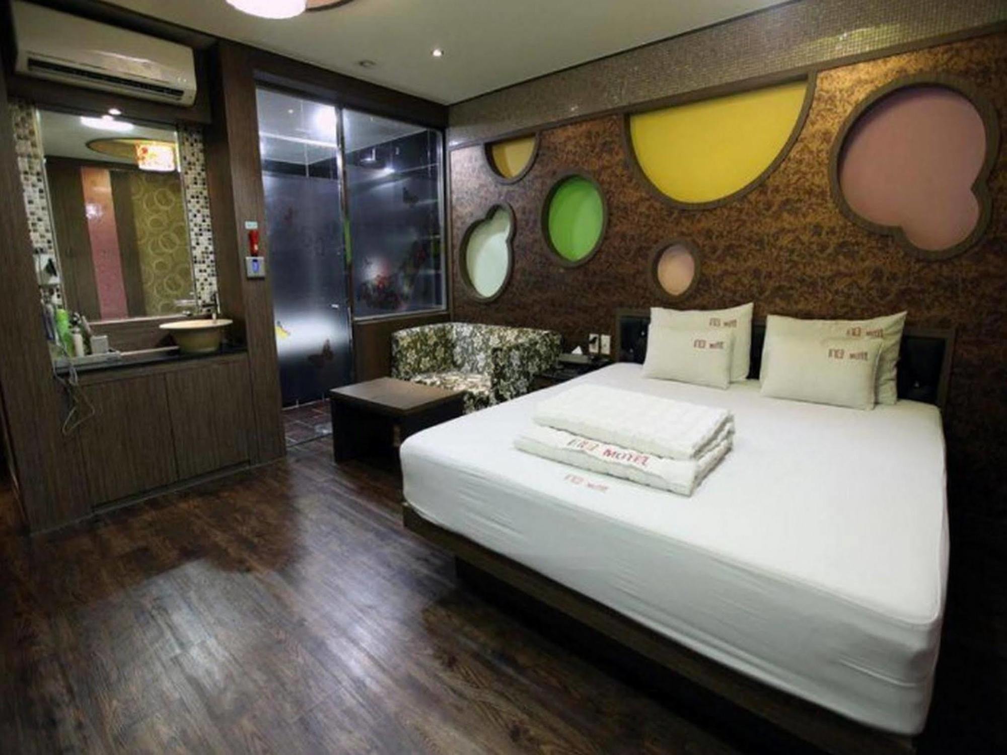 The Design Motel Busan Esterno foto