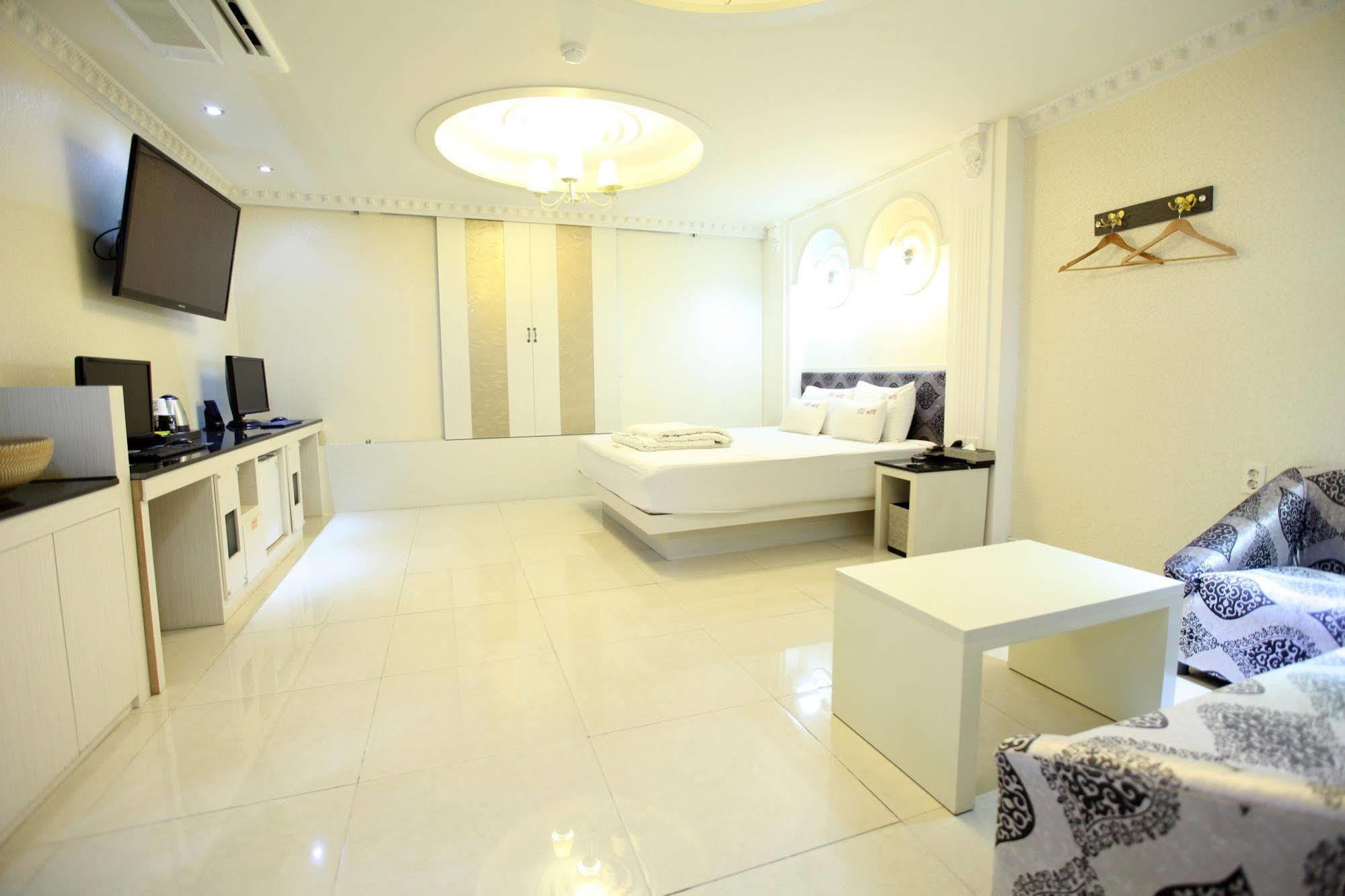 The Design Motel Busan Esterno foto